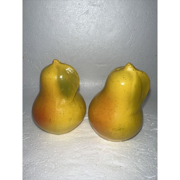 VINTAGE KITCHEN SALT & PEPPER SHAKERS CERAMIC YELLOW PEARS 2.5” - Picture 7 of 7